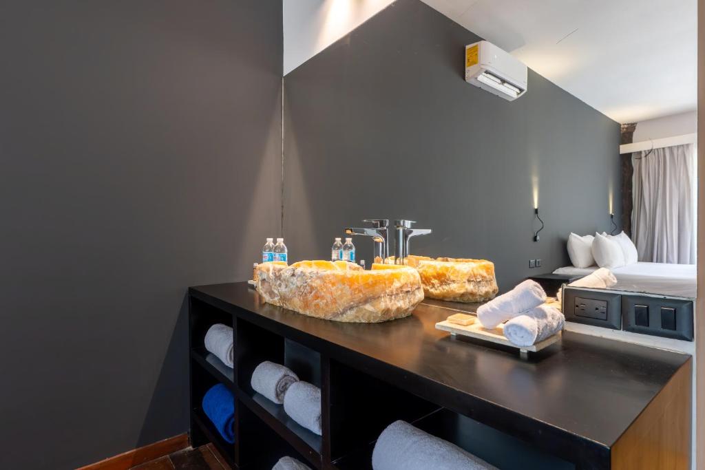 Standard Double Room bedroom